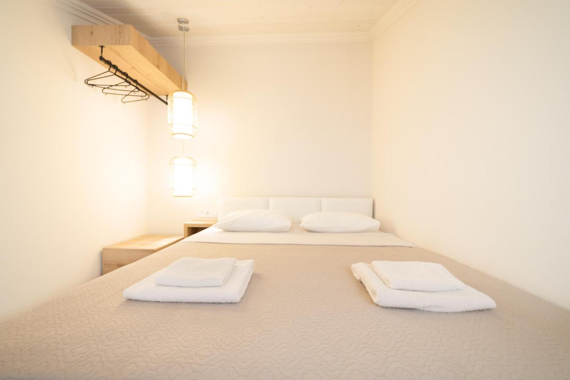 Mystery Suites And Apartments Neoi Poroi Exterior foto