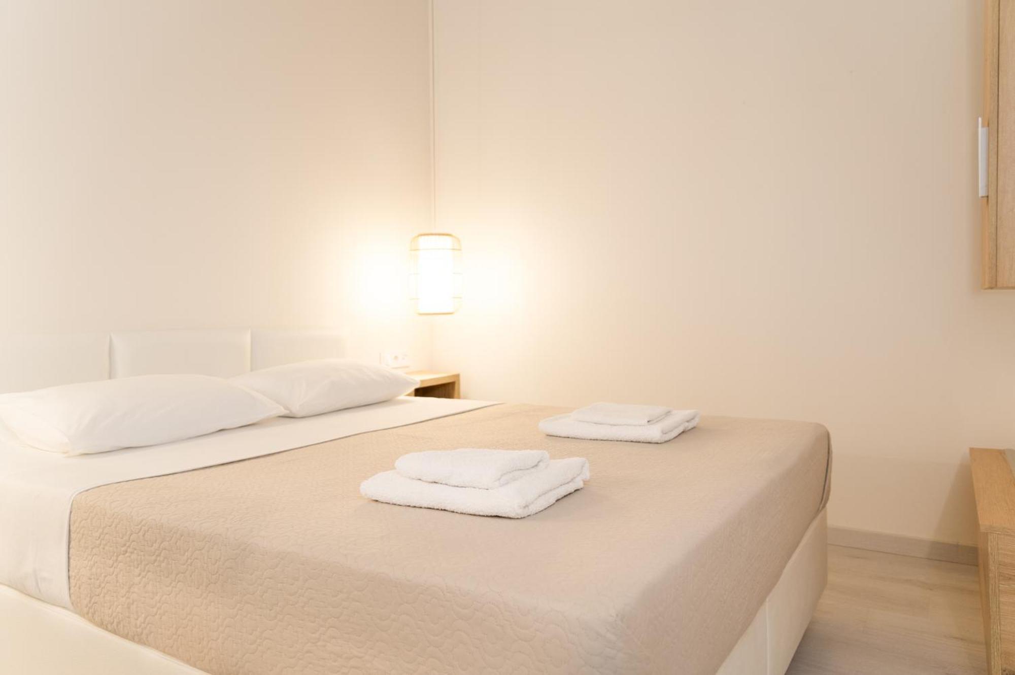 Mystery Suites And Apartments Neoi Poroi Exterior foto
