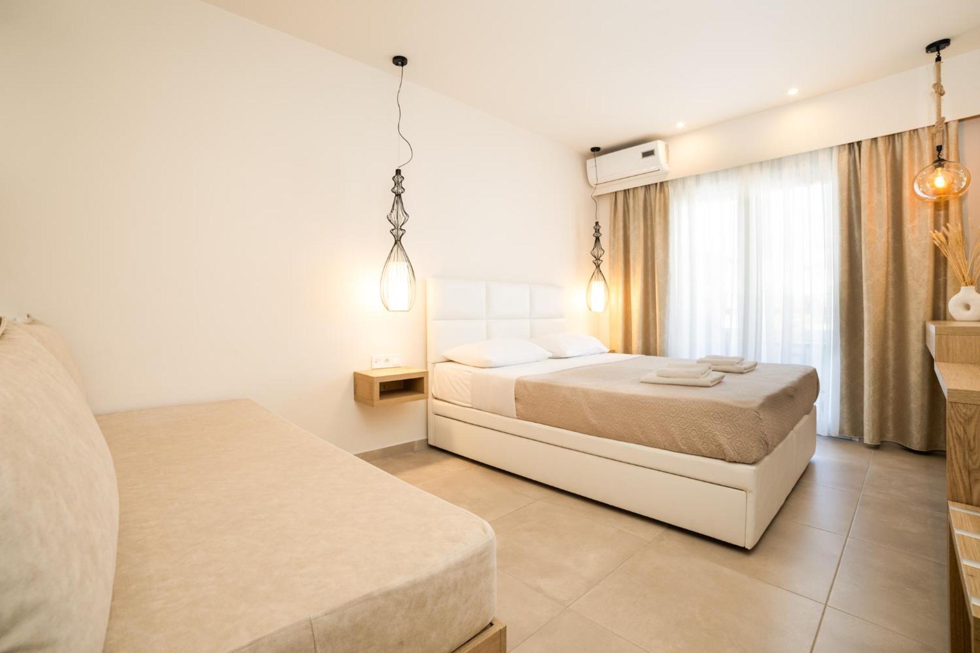 Mystery Suites And Apartments Neoi Poroi Exterior foto