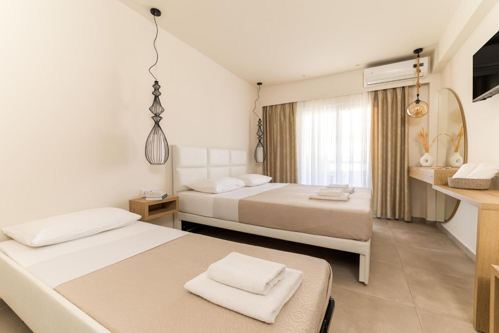Mystery Suites And Apartments Neoi Poroi Exterior foto