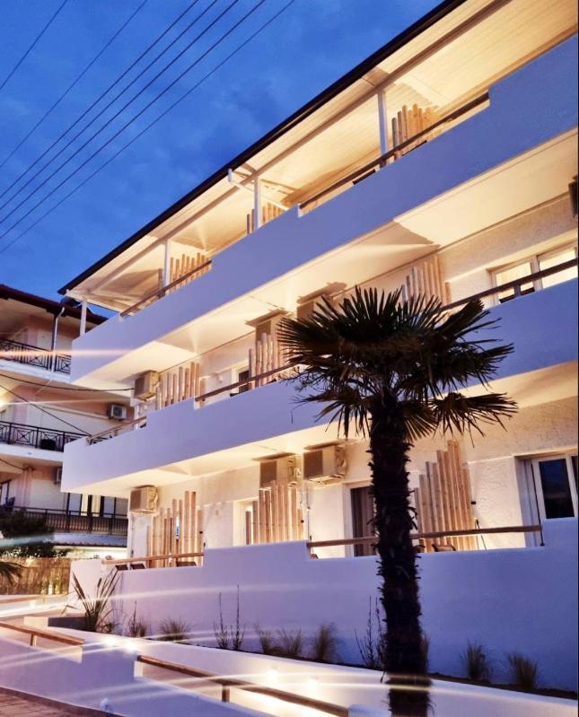Mystery Suites And Apartments Neoi Poroi Exterior foto